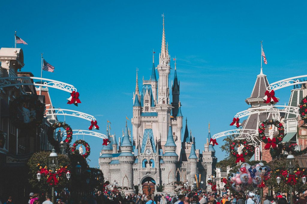 pexels-thatguycraig000-3411135 disney orlando Disney world free