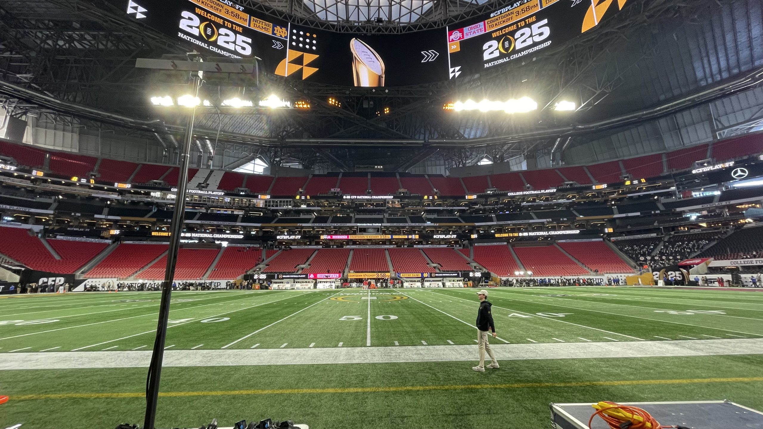 super bowl free wikimedia_2025-0120_CFP_NCG_Pre-Game_view_from_Notre_Dame_sideline