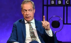 Nigel Farage contro la BBC