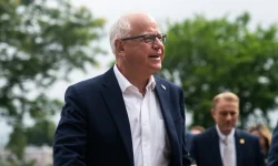 Tim Walz candidato vicepresidente dem