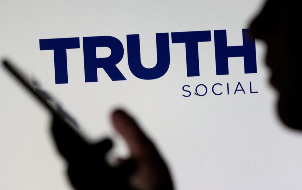 X e Truth Social, fusione in vista?