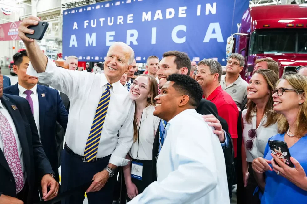 Biden celebra gli influencer alla prima conferenza sulla creator economy alla Casa Bianca