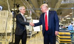 Tim Cook Trump Apple free Flickr politiche inclusive